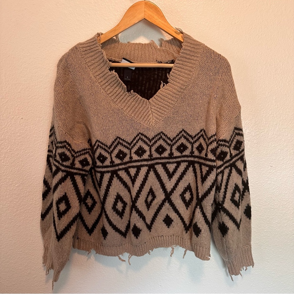 Daytrip Distressed Sweater Small Buckle Brand